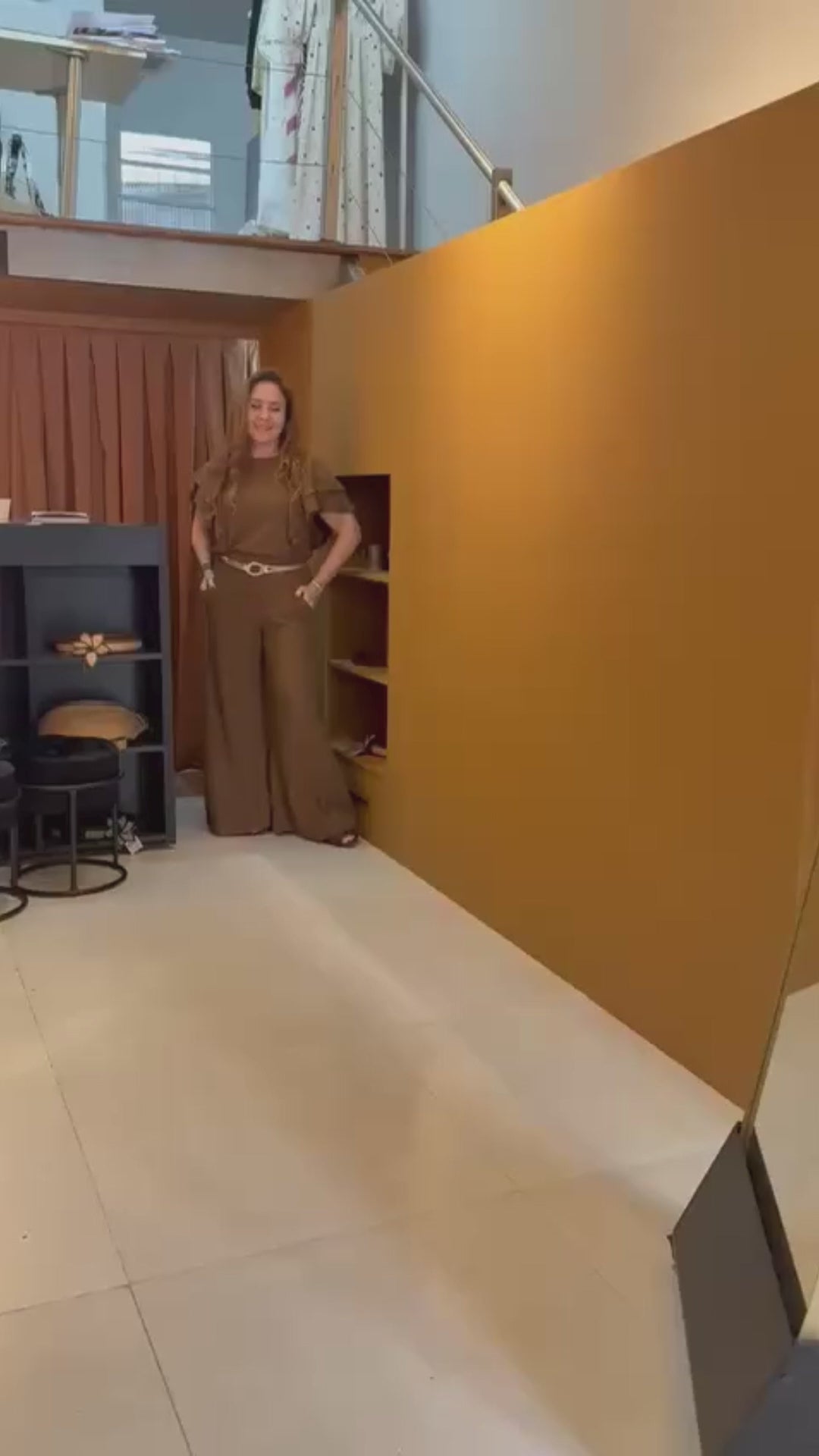 Calça pantalona nesgas marrakesh